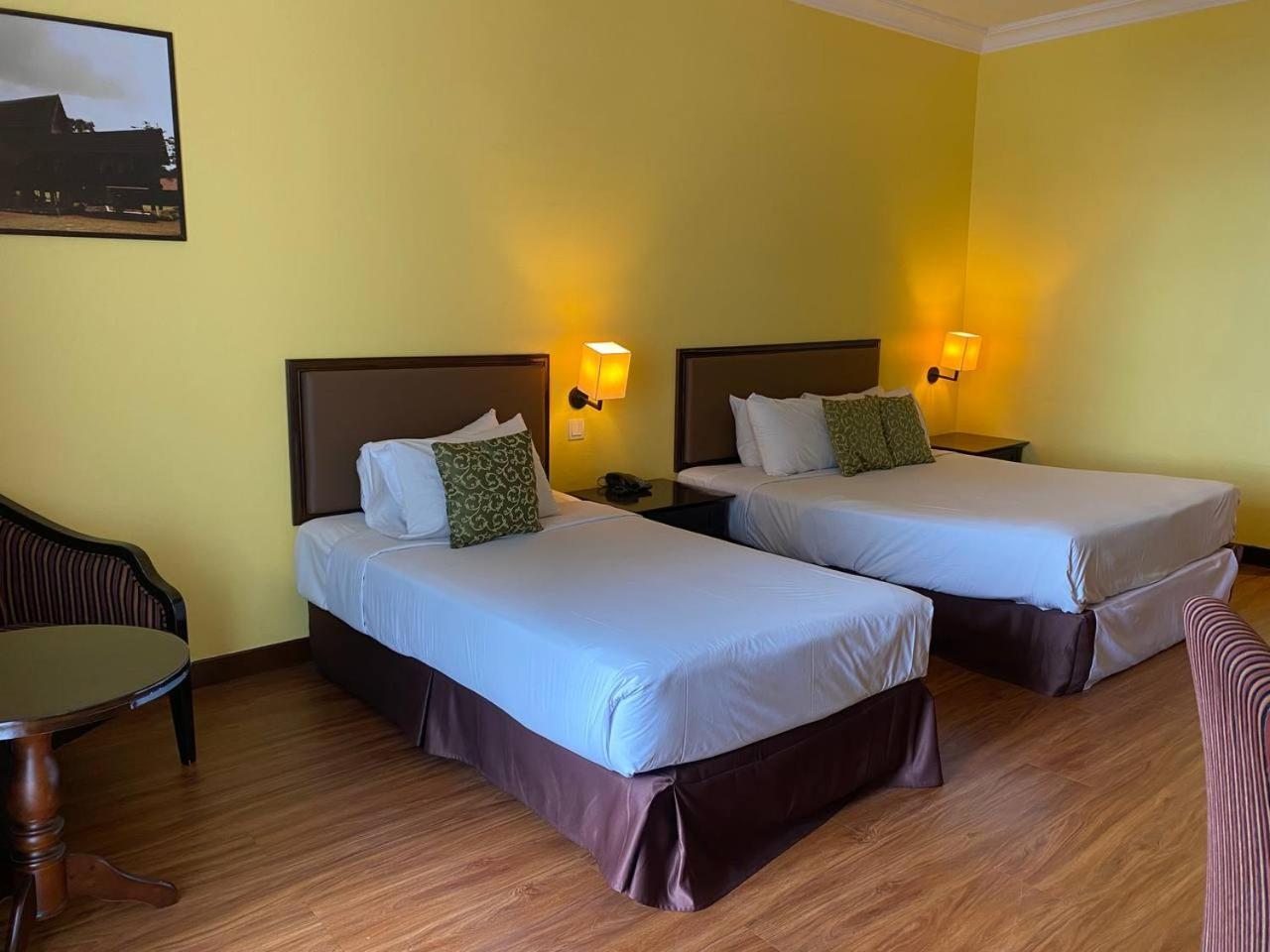 Ehsan Seaview Hotel Port Dickson Eksteriør bilde
